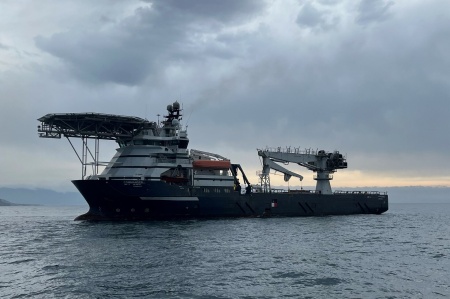 Marine engineering projects have reached a new level: «Beluga Projects Logistic» has completed an innovative project to replace buoyancy tanks at the CPC-R terminal.