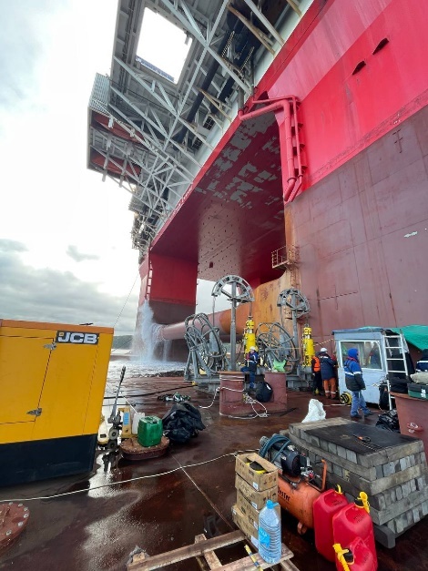 Монтаж винторулевых колонок